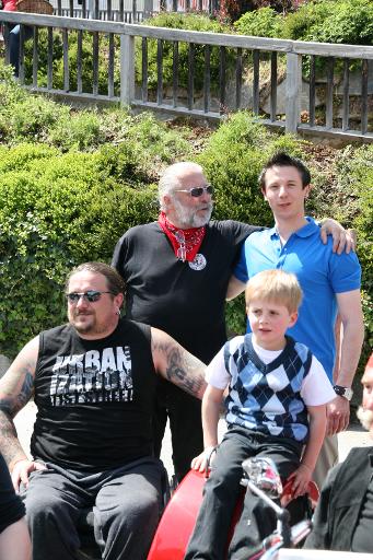 Rollin' Toys-Biker helfen Kindern-Tour 2011